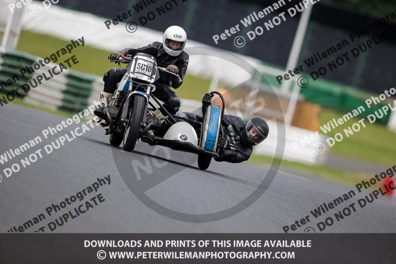 Vintage motorcycle club;eventdigitalimages;mallory park;mallory park trackday photographs;no limits trackdays;peter wileman photography;trackday digital images;trackday photos;vmcc festival 1000 bikes photographs